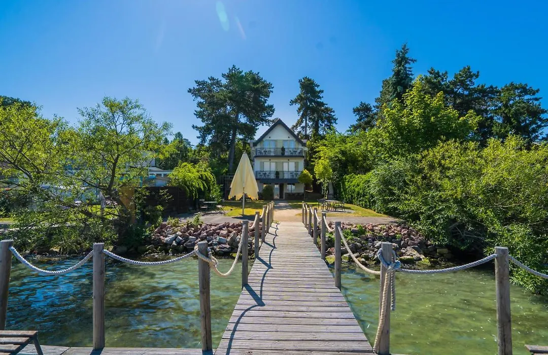 Anna Beach Villa-1